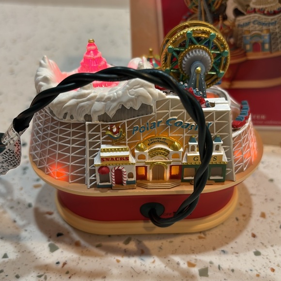 Hallmark Keepsake Ornament Polar Coaster 2003 - Picture 5 of 11